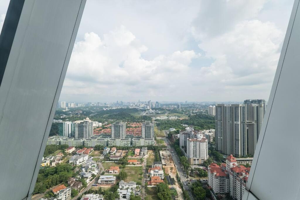 Arte Mont Kiara Duplex 4 Pax Jacuzzi Apartment Kuala Lumpur Exterior photo